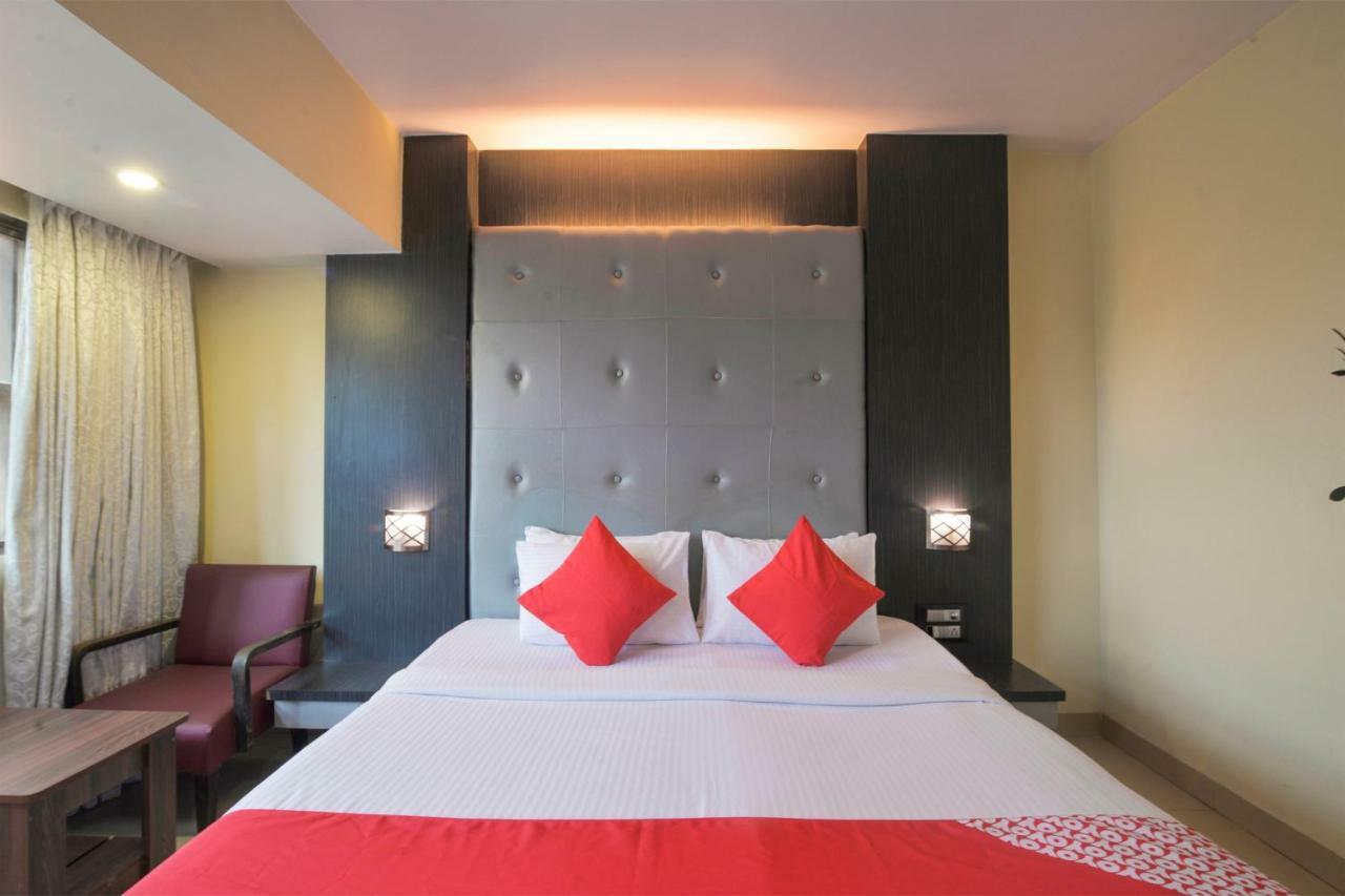 Oyo 3287 Hotel Mansarovar Nova Bombaim Exterior foto