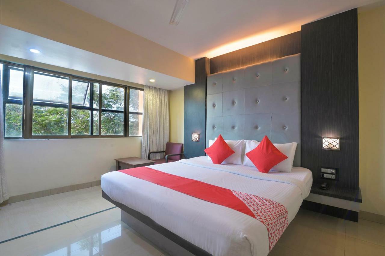 Oyo 3287 Hotel Mansarovar Nova Bombaim Exterior foto